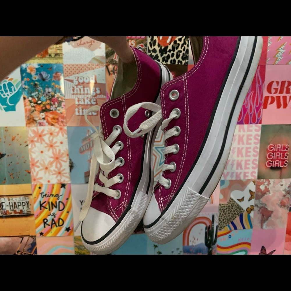Converse - Picture 2 of 6
